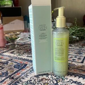 Mary Kay satin hand soap 6.5oz
